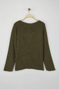 TRENDYOLMİLLA Khaki Wide Pattern Basic Boat Neck Knitwear Sweater - Image 6