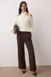 TRENDYOLMİLLA Bonnet Collar Detailed Crop/Short Knitwear Sweater - Image 2