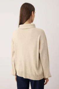 TRENDYOLMİLLA Stone Wide Pattern Zippered Knitwear Sweater - Image 4