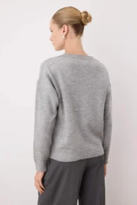 TRENDYOLMİLLA Light Gray Soft textured flower patterned Knitwear Sweater - Image 4