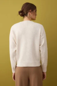TRENDYOLMİLLA Stone Soft textured flower patterned Knitwear Sweater - Image 4