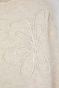 TRENDYOLMİLLA Stone Soft textured flower patterned Knitwear Sweater - Image 6