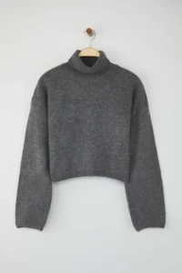 TRENDYOLMİLLA Wardrobe Essentials Anthracite Wide Pattern Soft textured Crop/Short Knitwear Sweater | - Image 5