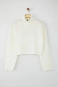 TRENDYOLMİLLA Wardrobe Essentials Ecru Wide Pattern Soft textured Crop/Short Knitwear Sweater - Image 5