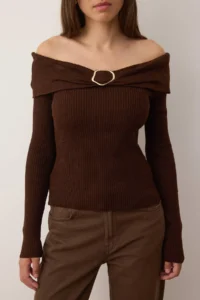 TRENDYOLMİLLA Brown Accessory Detailed Carmen Collar Thin Knitwear Sweater - Image 3
