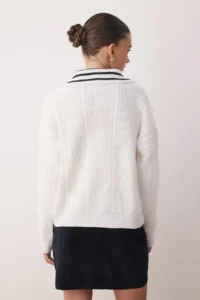 TRENDYOLMİLLA Ecru Hair Braided Wide Pattern Turndown collar Knitwear Sweater - Image 4