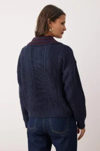 TRENDYOLMİLLA NAVY BLUE Braided Wide Pattern Turndown collar Knitwear Sweater - Image 4