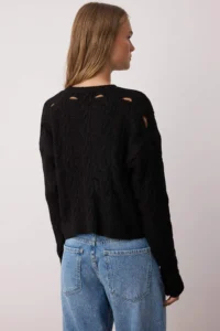 TRENDYOLMİLLA Black Soft textured Wide Pattern Cellular/Perforated Knitwear Sweater - Image 4