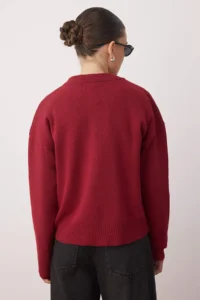 TRENDYOLMİLLA Dark Red Viscose Content Wide Pattern Basic Knitwear Sweater - Image 3