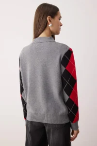 TRENDYOLMİLLA Anthracite Premium Thread/Special Thread Baklava Patterned Knitwear Sweater - Image 4