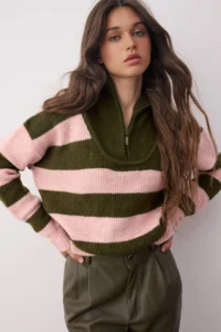 TRENDYOLMİLLA Khaki Soft textured Striped Wide Pattern Knitwear Sweater