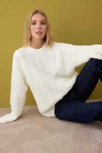 TRENDYOLMİLLA Bonnet Soft textured Wide Pattern Knitwear Sweater - Image 2