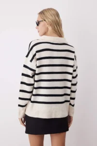 TRENDYOLMİLLA More Sustainable Ecru Soft textured Wide Pattern Knitwear Sweater - Image 4
