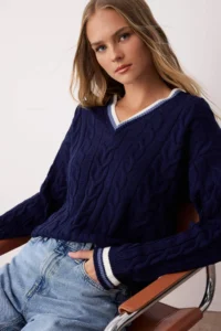 TRENDYOLMİLLA NAVY BLUE Braided College Themed Knitwear Sweater
