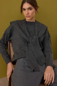 TRENDYOLMİLLA Anthracite Soft textured Wide Pattern Shawl Detailed Knitwear Sweater