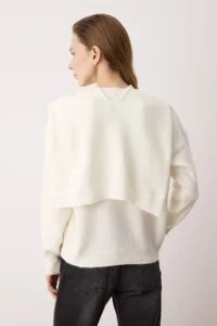 TRENDYOLMİLLA Ecru Soft textured Wide Pattern Shawl Knitwear Sweater - Image 4