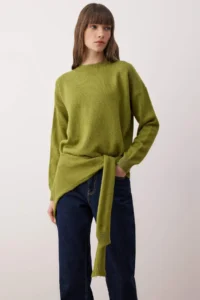 TRENDYOLMİLLA Oil Green Soft textured Wide Pattern Shawl Knitwear Sweater - Image 2