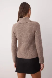 TRENDYOLMİLLA Mink Soft textured buttoned Turndown collar Knitwear Sweater - Image 4