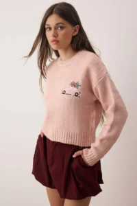 TRENDYOLMİLLA PINK New year Themed Soft textured Crop/Short Knitwear Sweater - Image 3