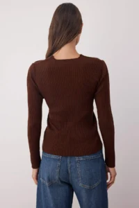 TRENDYOLMİLLA Brown*001 Fitted Plain Double breasted Thin Knitwear Sweater - Image 4