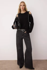 TRENDYOLMİLLA Black Omuz Cut Out/Pencere Detailed Pearl embroidered Knitwear Sweater - Image 2