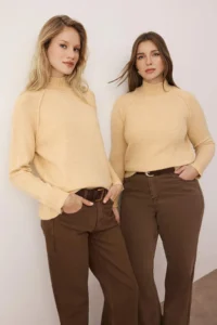 TRENDYOLMİLLA Body Selected Beige Soft textured Wide Pattern Knitwear Sweater