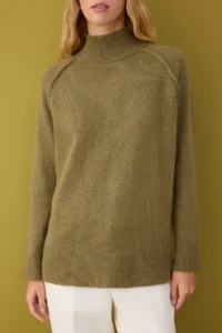 TRENDYOLMİLLA Khaki Soft textured Wide Pattern Knitwear Sweater - Image 3