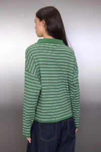 TRENDYOLMİLLA Wardrobe Essentials Green Premium Thread Wide Pattern Striped Knitwear Sweater - Image 4