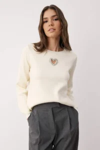 TRENDYOLMİLLA Ecru Heart Cut Out/Pencere Detailed Knitwear Sweater