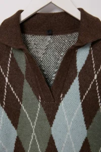 TRENDYOLMİLLA Brown Soft textured Baklava/Plaid Patterned Polo Shirt Collar Knitwear Sweater - Image 2