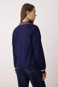 TRENDYOLMİLLA NAVY BLUE Color Bloklu Polo Shirt Collar Knitwear Sweater - Image 4