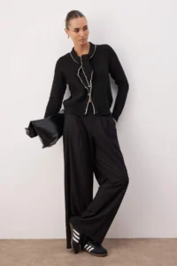 TRENDYOLMİLLA Black Shawl Collar Detailed Color Bloklu Knitwear Sweater - Image 2