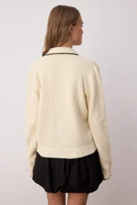 TRENDYOLMİLLA Stone Soft textured Shawl Collar Detailed Color Blocked Knitwear Sweater - Image 4