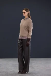 TRENDYOLMİLLA Trendyol Studio Brown Cashmere Blended Crew Neck Knitwear Sweater - Image 2