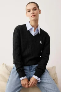 TRENDYOLMİLLA Black At Embroidered V-neck Hair Knitting Knitwear Sweater - Image 2