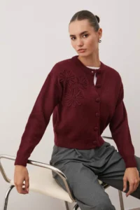 TRENDYOLMİLLA Red Soft textured flower patterned Knitwear Sweater