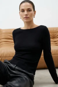 TRENDYOLMİLLA Wardrobe Essentials Black Soft textured Boat Neck Knitwear Sweater - Image 7