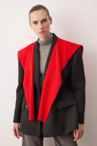 TRENDYOLMİLLA Red Sweater Look Knitwear Shawl - Image 2