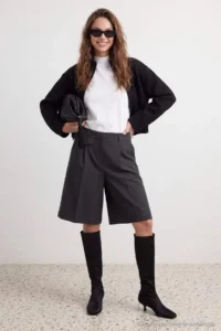 TRENDYOLMİLLA Anthracite Melange LONG Material Shorts & Bermuda - Image 4