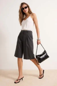TRENDYOLMİLLA Anthracite Melange LONG Material Shorts & Bermuda - Image 8