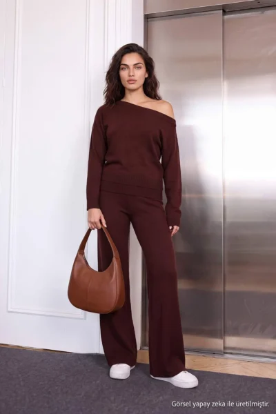 TWOAW27AU00008-BROWN_1