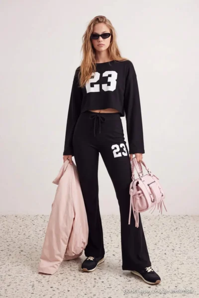 TWOAW27AU00157-BLACK_1