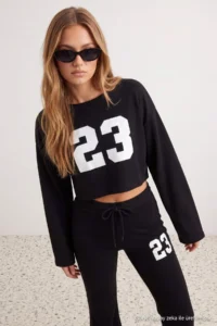 TRENDYOLMİLLA Black Printed Regular/Normal Pattern Asymmetric Collar Soft Touch Knitting Bottom - Top Set - Image 3