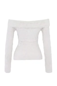 TRENDYOLMİLLA Ecru Plain Fitted Carmen Collar Long Sleeve Lace Knitting Blouse - Image 11