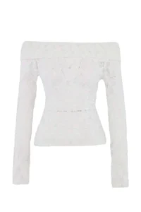TRENDYOLMİLLA Ecru Plain Fitted Carmen Collar Long Sleeve Lace Knitting Blouse - Image 9