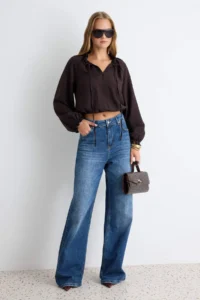TRENDYOLMİLLA Brown Collar Binding Detailed Weaving Blouse - Image 2