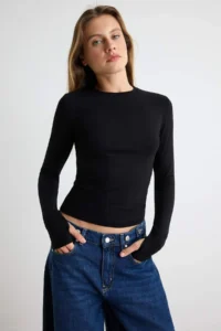 TRENDYOLMİLLA Black-Ecru 2 Sets Package Finger Snap Plain Fitted Crew Neck Soft Knitting Blouse - Image 2