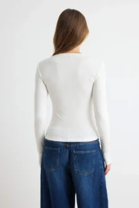 TRENDYOLMİLLA Black-Ecru 2 Sets Package Finger Snap Plain Fitted Crew Neck Soft Knitting Blouse - Image 6