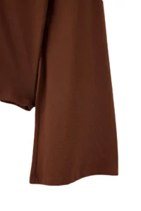 TRENDYOLMİLLA Brown Plain Fitted V-neck Spanish Arm Crop/Short Cotton Flexible Knitting Blouse - Image 2