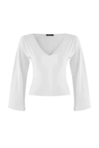 TRENDYOLMİLLA Ecru Plain Fitted V-neck Spanish Arm Crop/Short Cotton Flexible Knitting Blouse - Image 5